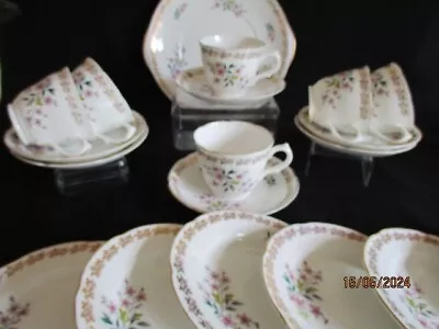 Buy Vintage  Royal Grafton China Pretty Pattern Tea Set 19 Pieces • 20.50£