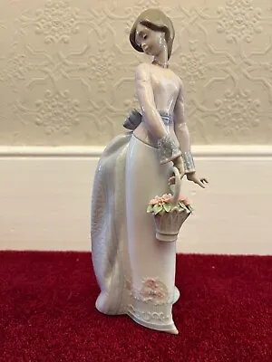 Buy Lladro Collector’s Society 1994 Figurine  BASKET OF LOVE  7622 Signed & Boxed. • 85£