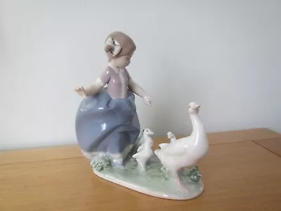 Buy Lladro Figurine , Pre-owned, Model 5503, Girl With Geese/ducks • 55£