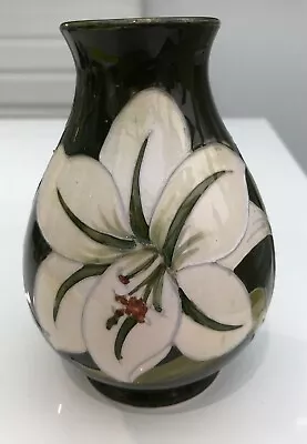 Buy Moorcroft Bermuda Lily Vase With Queen Mary Label From The Walter Moorcroft Era • 175£