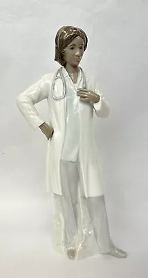 Buy Lladro Female Doctor # 01008602 New In Box! • 363.48£