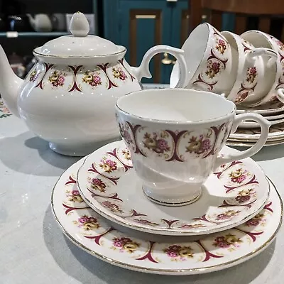 Buy Vintage Tea Set With Teapot • 35£