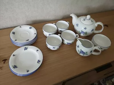 Buy Royal Doulton Afternoon Tea 4 Place Setting Fine Bone China • 40£