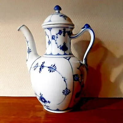 Buy ANTIQUE Pre-1923 Large Coffee Pot BLUE FLUTED Plain # 1-48 Royal Copenhagen • 197.65£