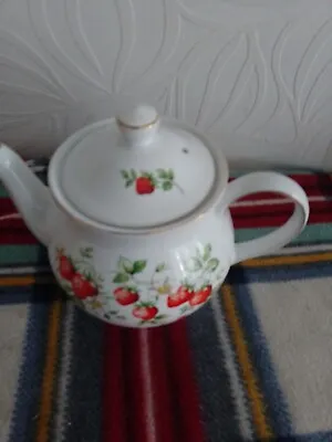 Buy Sadler Teapot Strawberry Design  • 7.50£