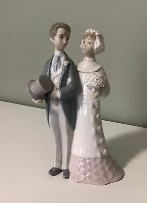 Buy Lladro  Wedding Couple • 42.59£