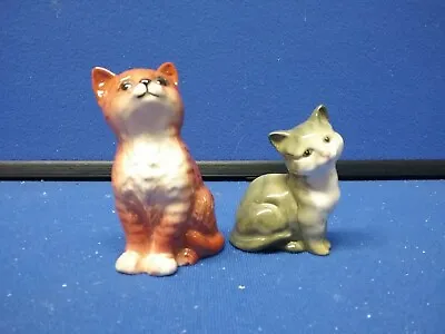 Buy TWO SMALL VINTAGE BESWICK PORCELAIN CATS - Cat And Kitten - 1106 • 10£