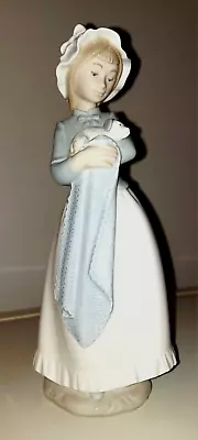 Buy Nao Lladro Daisa Figurine Girl Holding Puppy With Blue Blanket. • 14£