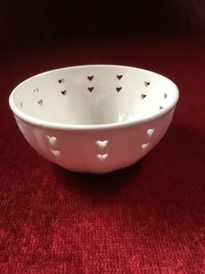 Buy Leedsware Bowl, Simple Hearts Design • 10.99£