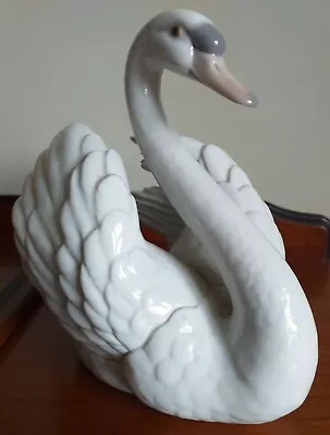 Buy 🦢 GORGEOUS LLADRO SWAN WITH WINGS SPREAD - Model No 5231 • 24£