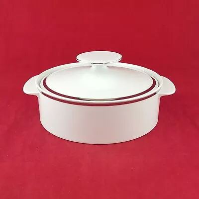 Buy Thomas Rosenthal Germany White With Sliver Band Tureen With Lid - 7074 OA • 45£