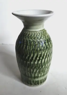 Buy Vintage Bonchurch Pottery Green Vase  - 15 Cm • 12£