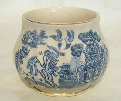 Buy Small Sadler Pot Blue And White Chinese Pattern Approx. 3 Ins Tall 4¼ Ins Wide • 7.99£