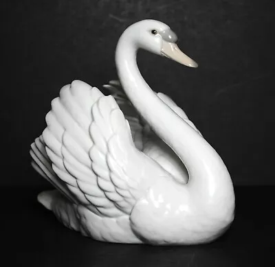 Buy Large Lladro Swan With Wings Spread - Model 5231 • 45£
