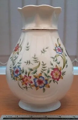 Buy Vintage Royal Tara Vase With Original Label In Excellent Condition  • 10£