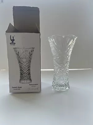 Buy Crystal Cut Glass Vase • 6.99£