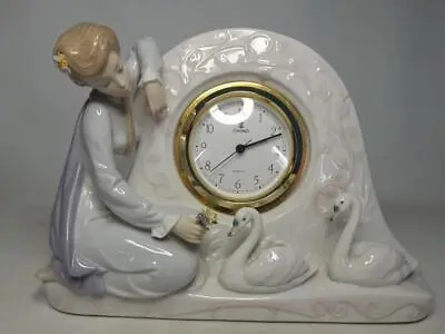 Buy Lladro SWAN CLOCK 5777 First Quality Fully Working - Girl Holding Flowers 9 Pics • 124.95£