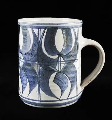 Buy Andrew Hazleden (possibly) - Blue Aldermaston Pottery Mug • 19£