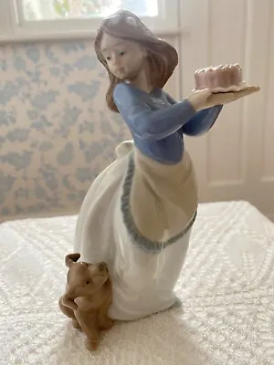 Buy NAO By Lladro Figurine Girl With Cake Puppy Dog Daisa 1988 No.1045 • 19.98£