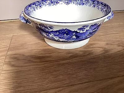 Buy MINTON BLUE AND WHITE TWIN HANDLED DISH WITH SCENIC VIEWS & FLORAL EDGE -19cm  • 5£
