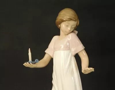 Buy Nao By Lladro Figurine To Light The Way 1155 Excellent - Boxed ~ Free Uk P&p • 26.50£