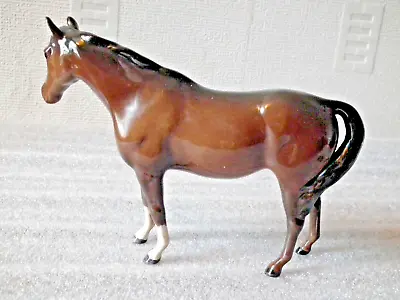 Buy Beswick Brown Gloss 13cm. Mare Horse Head Up • 14.50£