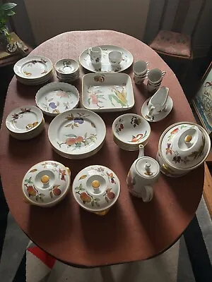Buy Royal Worcester Evesham Dinnerware. Plates,  Cups, Bowls, Coffee Pot, Flan Dish. • 200£
