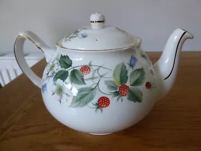 Buy Duchess Bone China Strawberry Fields Tea Pot • 30£