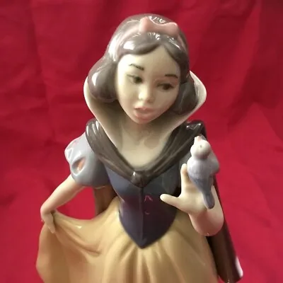 Buy Disney’s Lladro Snow White Figure “A Magical Evening” Figurine Statue Signed • 261.76£