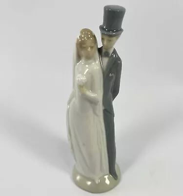 Buy Nao By Lladro Bride & Groom Couple Figurine Porcelain Wedding Cake Topper • 15.11£