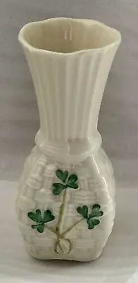 Buy Belleek Ireland, Millennial Shamrock Weave Basket Vase, Ivory Porcelain, 11cm • 10£