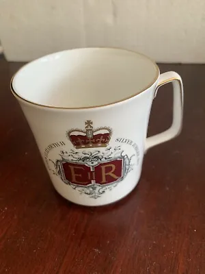 Buy Royal Grafton Fine Bone China Mug Celebrating QEII Silver Jubilee–1977 • 8£
