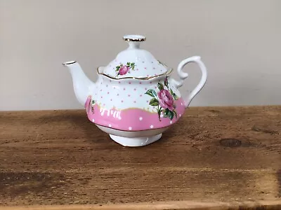 Buy Vintage 2009 Royal Albert China ‘Cheeky Pink’ Tea Pot For One • 29£