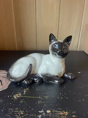 Buy Vintage Beswick England Ceramic Lying Down Siamese Cat Model No.1559 • 12.50£