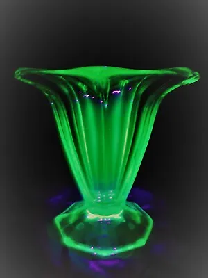 Buy Vintage Bohemian Art Deco URANIUM Glass VASE 1930's Signed Czechoslovakia • 138.02£