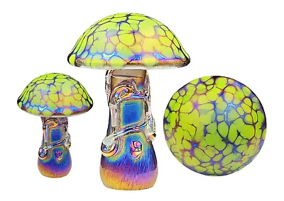 Buy Neo Art Glass Handmade Green Iridescent Mushroom Paperweight Ornament • 29.99£