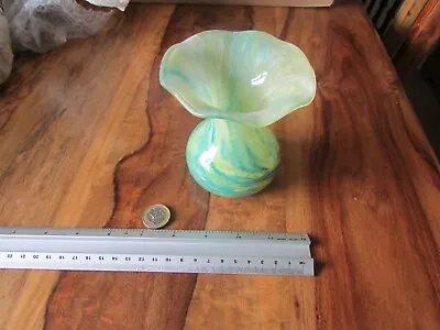 Buy Isle Of Wight Green Glass Hand Blown Vase • 10.99£
