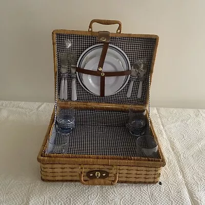 Buy Willow Wicker Hamper Basket 2 Person Picnic Ware Set Ideal Caravan Camping • 7.50£