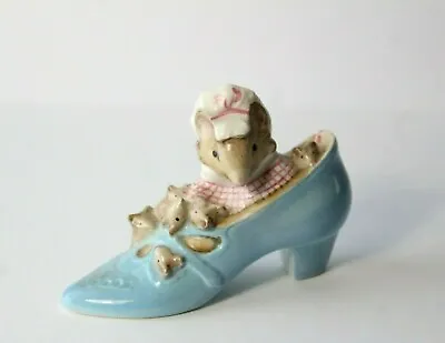 Buy Vintage B Potter Beswick  Old Woman Who Lived In A Shoe Figurine Gold Oval Mark • 23.67£