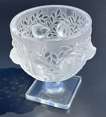 Buy LALIQUE France “Elizabeth” Crystal Pedestal Vase, Sparrows, Frosted; See Photos • 174.82£
