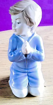 Buy Lovely Lladro Nao  Daisa Figurine From 1985 A Boy Saying His Prayers • 9.99£