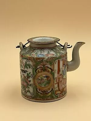 Buy CHINA Old Teapot In Chinese Porcelain, Canton. 19th Century. • 192.33£