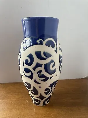 Buy Liz Kinder Blue 9” White Swirl Contemporary Pottery Signed • 143.11£