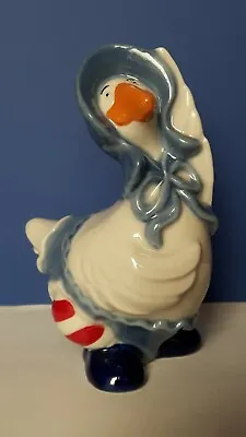 Buy Wade Pottery Mother Goose Figurine – Collectors Club 1997 • 15£