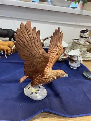 Buy Beswick Golden Eagle Model 2062 • 30£
