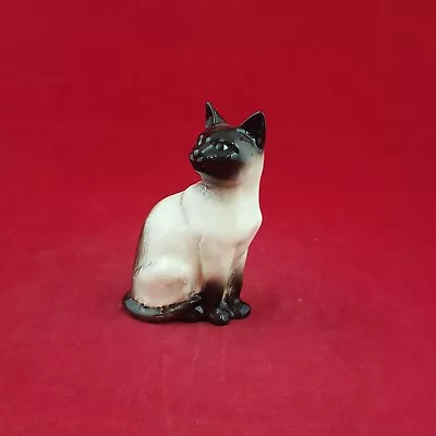 Buy Beswick Figurine 1887 - Siamese Cat (Restored) - 6951 BSK • 15£