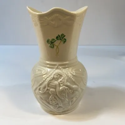 Buy Belleek Durrow Mowling Vase 6” Shamrock Ireland • 17.29£
