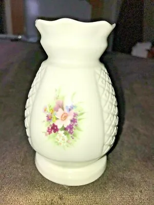 Buy Donegal Irish Parian China Daisies Pattern Vase  • 4£