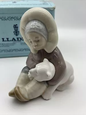Buy Retired 2007 Lladro Porcelain Eskimo Playing With Polar Bear Cub Figurine #1195 • 45.49£