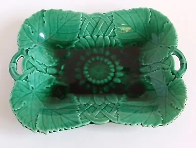 Buy Antique Wedgwood Green Majolica Two Handled Sunflower Serving Plate C.1880 • 19.99£